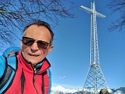 57 Alla croce di vetta del Monte Zucco (1232 m)